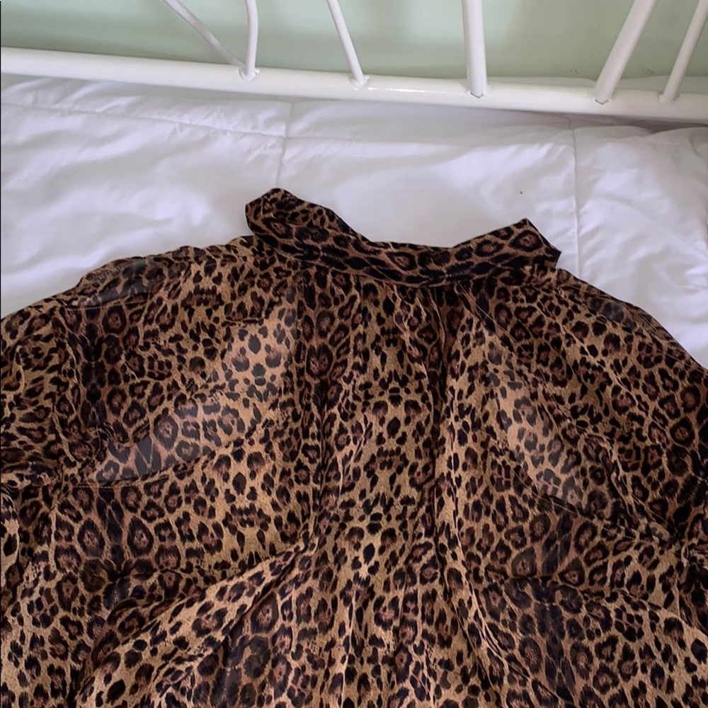 Leopard button up blouse - Picture 4 of 4